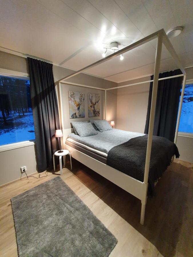 Vaere Holiday Home - Lakeside Relaxation Point Инари Екстериор снимка
