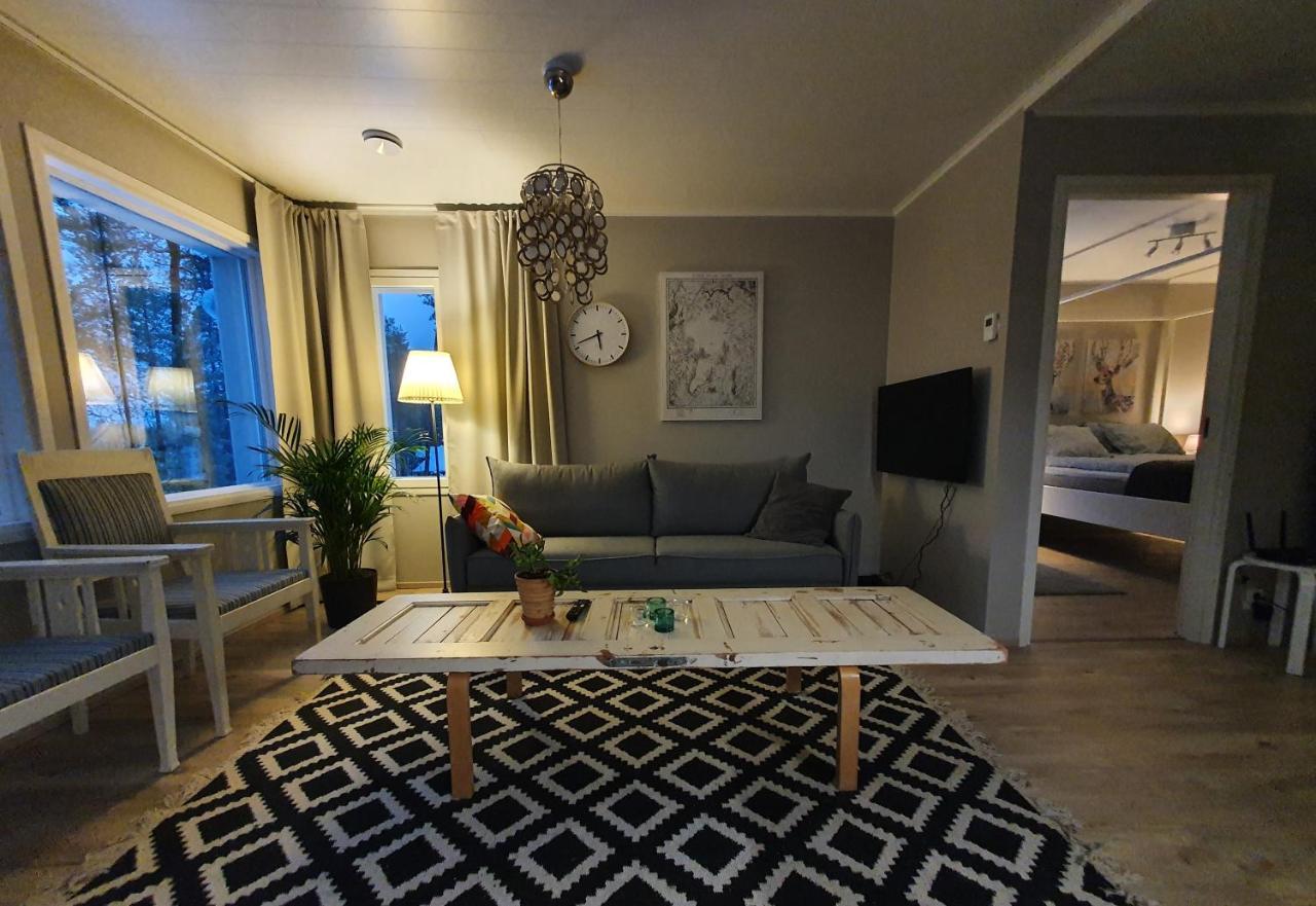 Vaere Holiday Home - Lakeside Relaxation Point Инари Екстериор снимка