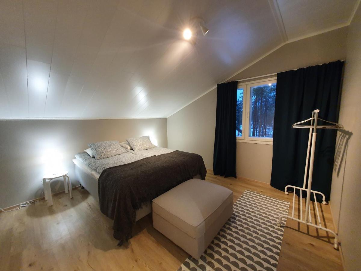 Vaere Holiday Home - Lakeside Relaxation Point Инари Екстериор снимка
